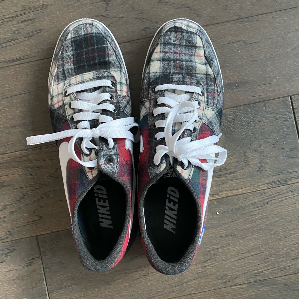 Nike ID James sneakers size 10.5